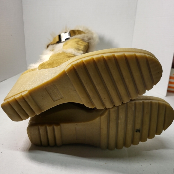 Beautiful Coach Wedge Boots sz.10 - Picture 7 of 9